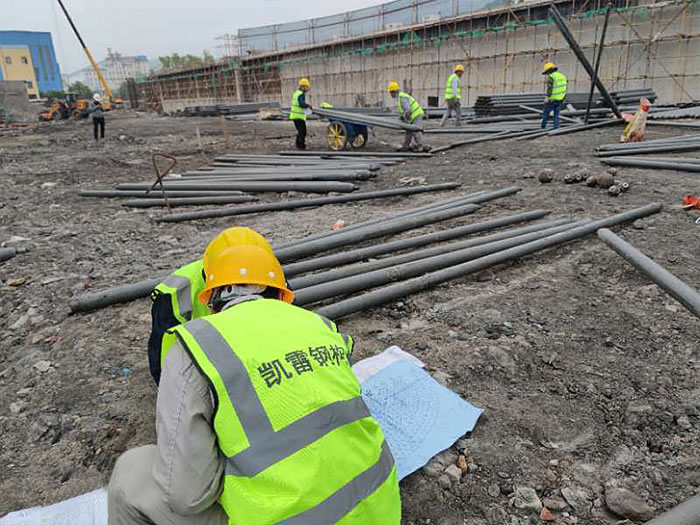 龙泉螺栓球网架结构